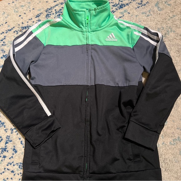 Adidas Size 7 Youth activeware jacket - Picture 1 of 8